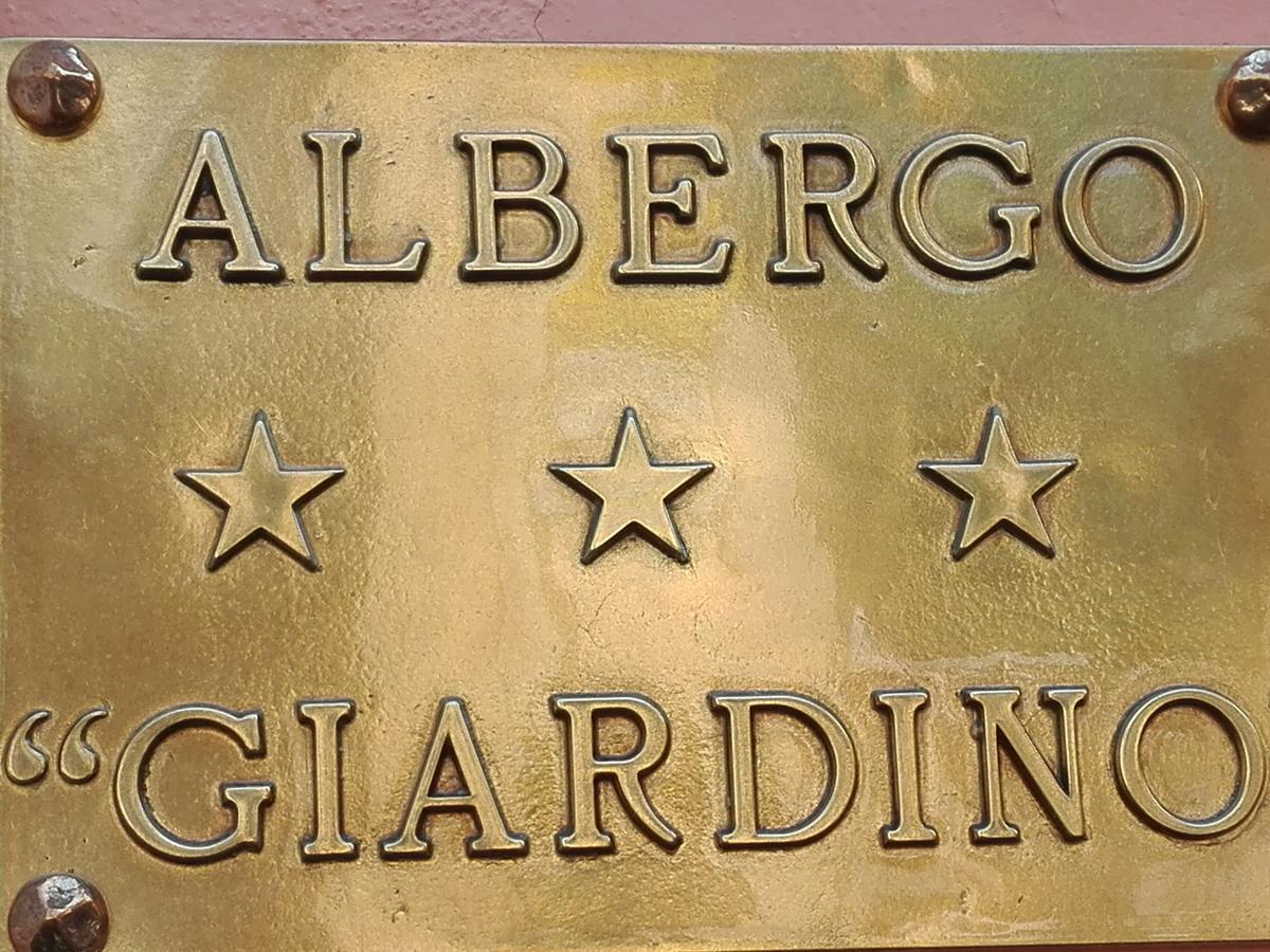 Albergo Giardino Toscolano Maderno Eksteriør billede