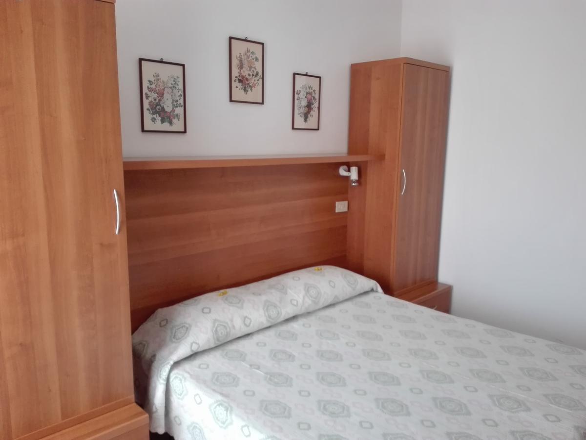 Albergo Giardino Toscolano Maderno Eksteriør billede